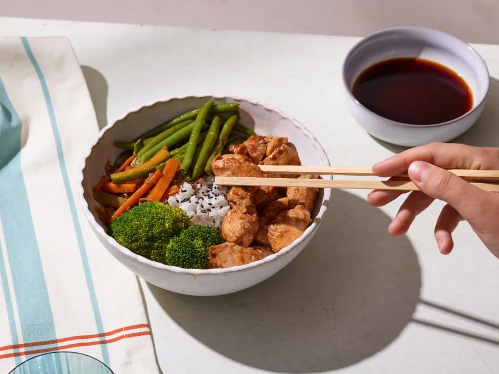 פוקי בול חזה עוף אסייתי