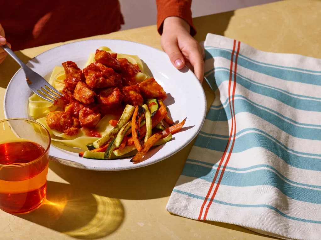 פפרדלה חזה עוף ועגבניות